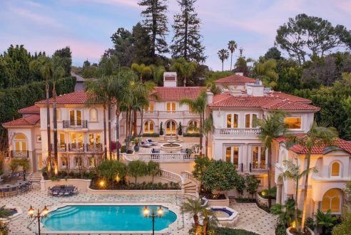 5 Most Luxurious Mansions Around the World